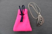 Felt Jewellery gift bag – Pink with Navy Ribbon