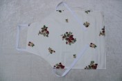 Apron Adult – Laura Ashley Strawberry Oilcloth