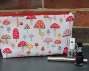 Zipped Bag – Cath Kidston Mini Mushrooms